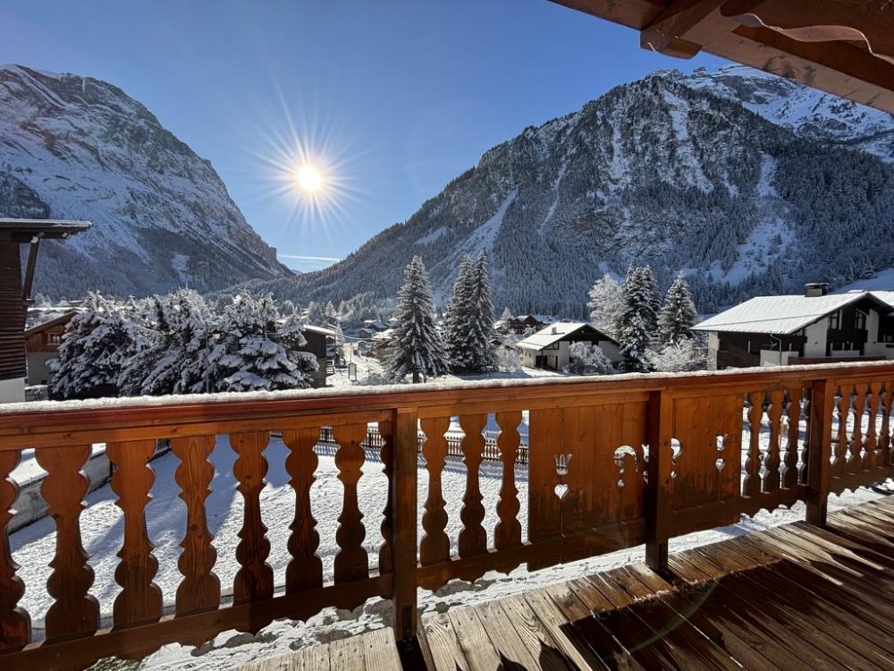 B23B2D4B-958F-425B-97C5-893DAFE64E15_1_105_c