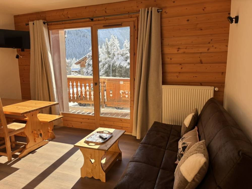 imgi_31_e413b909ffa256eba28657839e013601be659d67